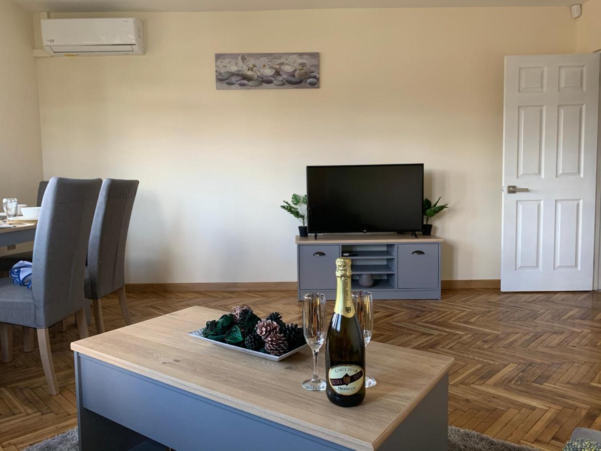 Apartment Zdravets, In The Heart Of The Old City Veliko Turnovo Bagian luar foto