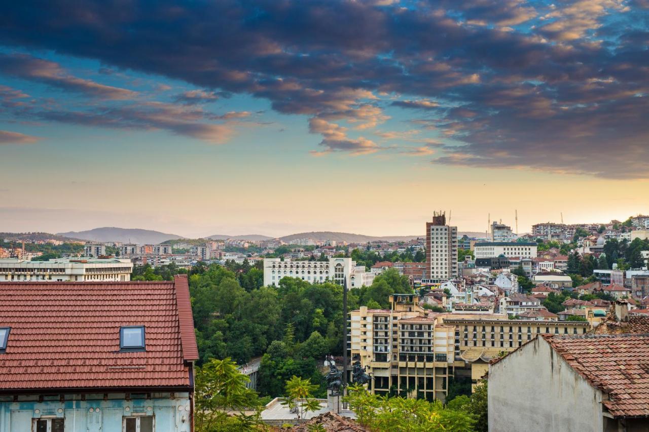 Apartment Zdravets, In The Heart Of The Old City Veliko Turnovo Bagian luar foto