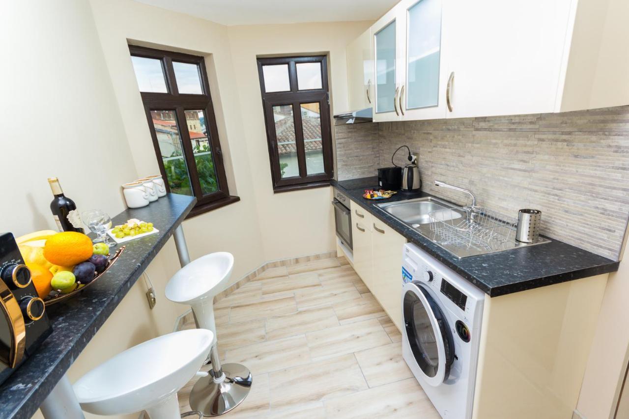Apartment Zdravets, In The Heart Of The Old City Veliko Turnovo Bagian luar foto